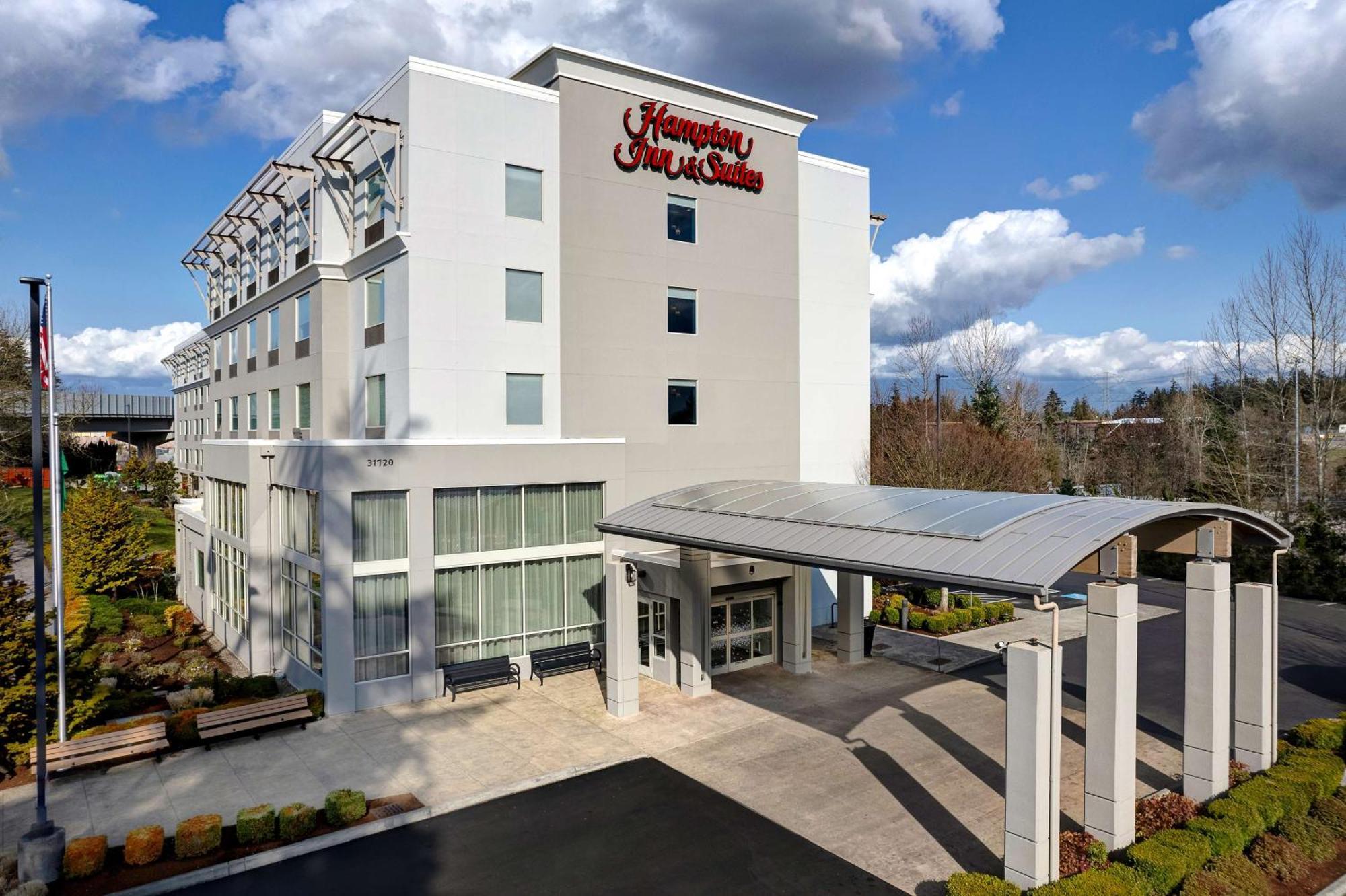 Hampton Inn & Suites Seattle/Федерал-Уэй Экстерьер фото